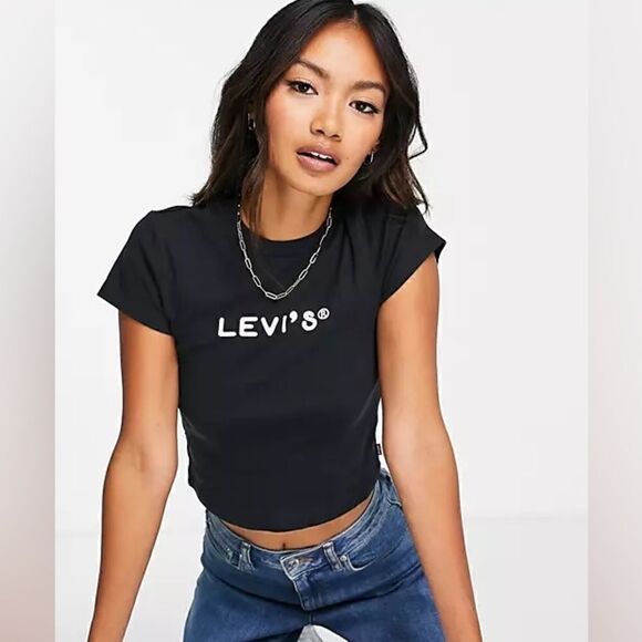 Levi's Black Cropped Tee - Picture 1 of 7